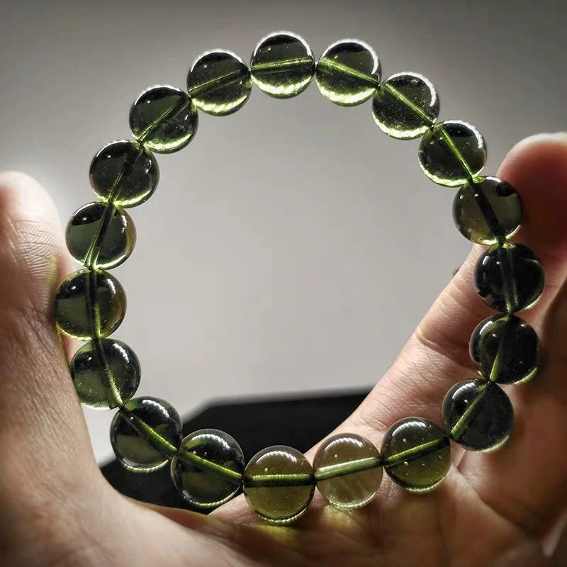 

Hot Sale A++ Natural Moldavite green aerolites crystal stone Bracelet energy apotropaic 22g-36g/ lot Unique Bracelet