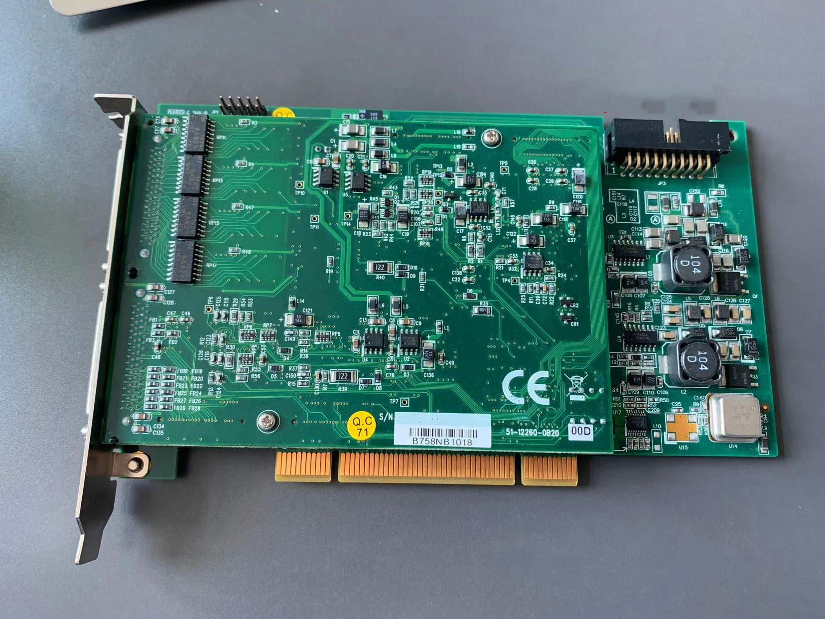 

Industrial equipment board DAQ-2206(G)-01B0 PCI2A000CB 51-20000-0B30 51-12260-0B20