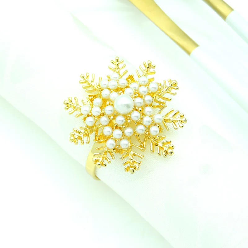 12pcs/lot Christmas hollow snowflake napkin ring metal napkin ring hotel holiday napkin buckle tableware decorations