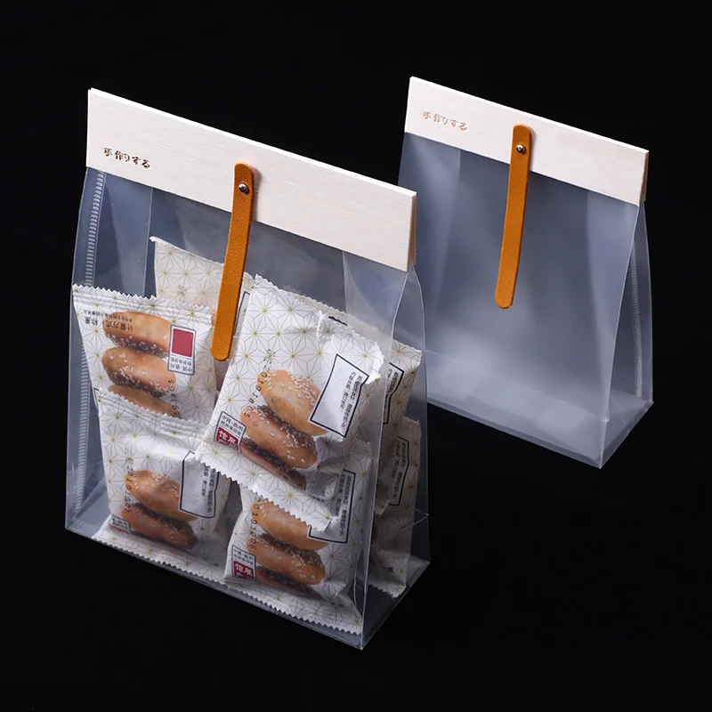 Frosted Biscuit Bag Plastic Food Bag Dessert Bake Packing Belt Wooden Card Christmas Sack Gift Pocket Halloween Candy Bag 20Pcs