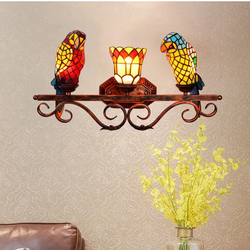 

European Retro Parrot Tiffany Stained Glass Bathroom Mirror Headlight American Corridor Bar Restaurant 3 Heads Wall Lamp E27