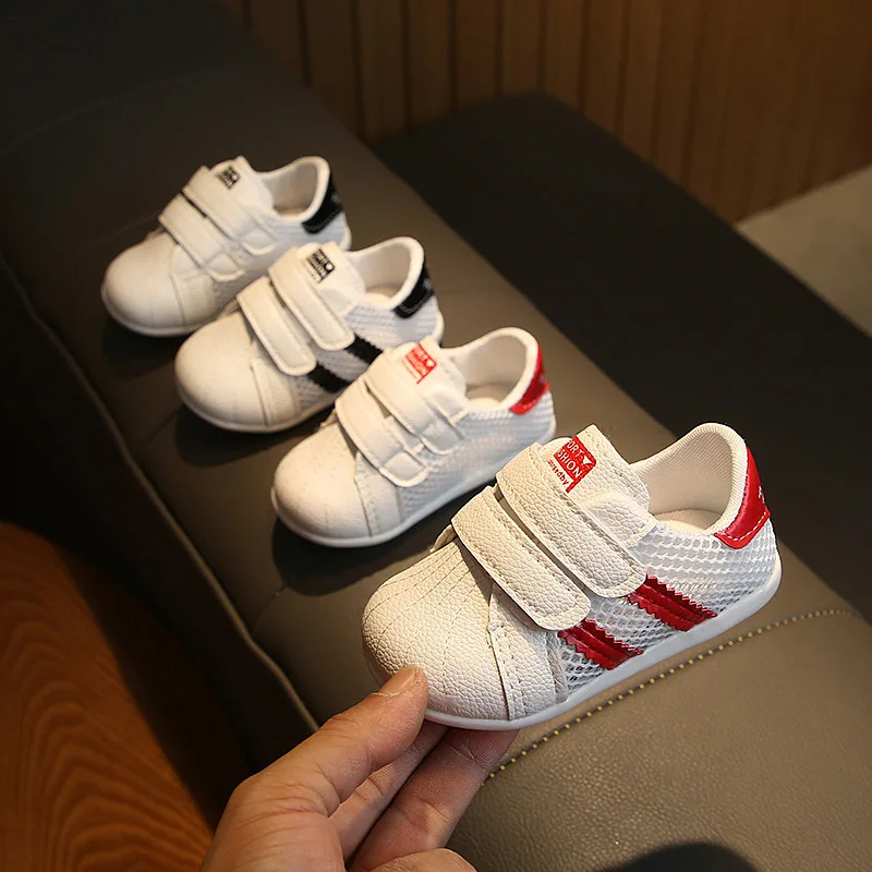 

Summer new baby shoes 0-2years old soft bottom shoes boys and girls hollow mesh shoes Korean baby shoes