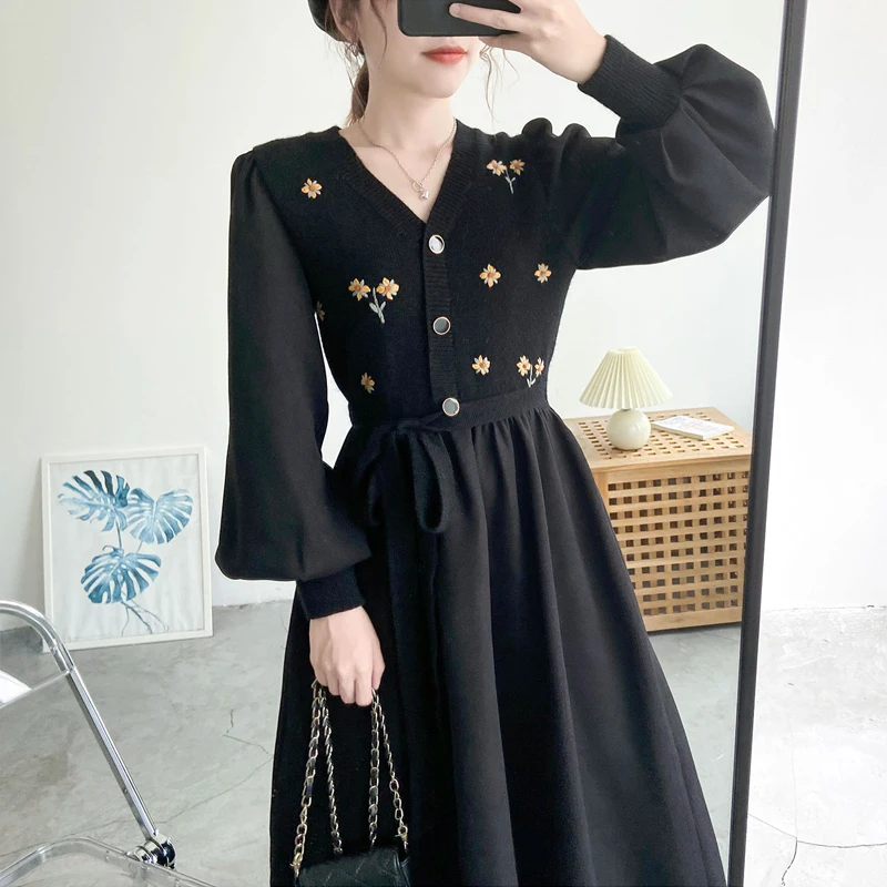 Elegant Floral Embroidery Long Dress Women Winter Sweater Bandage Dress Vintage Christmas Evening Party Dress for New Year 2022