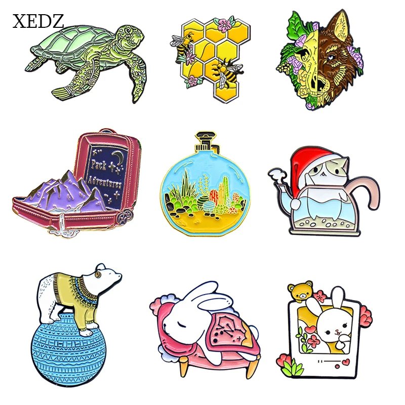 XEDZ Fashion Turtle Polar bear Honeycomb Charms Enamel Brooch Punk Funny Animals Lapel Badge Women Jewelry Accessories Gifts