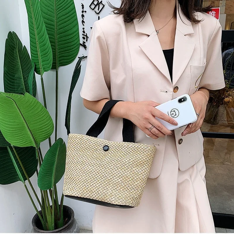 Summer Woven Bags Casual Shoulder Bag Women Underarm Vacation Brief Style Retro Vintage Designed Fashion Buckets Handbags Trendy