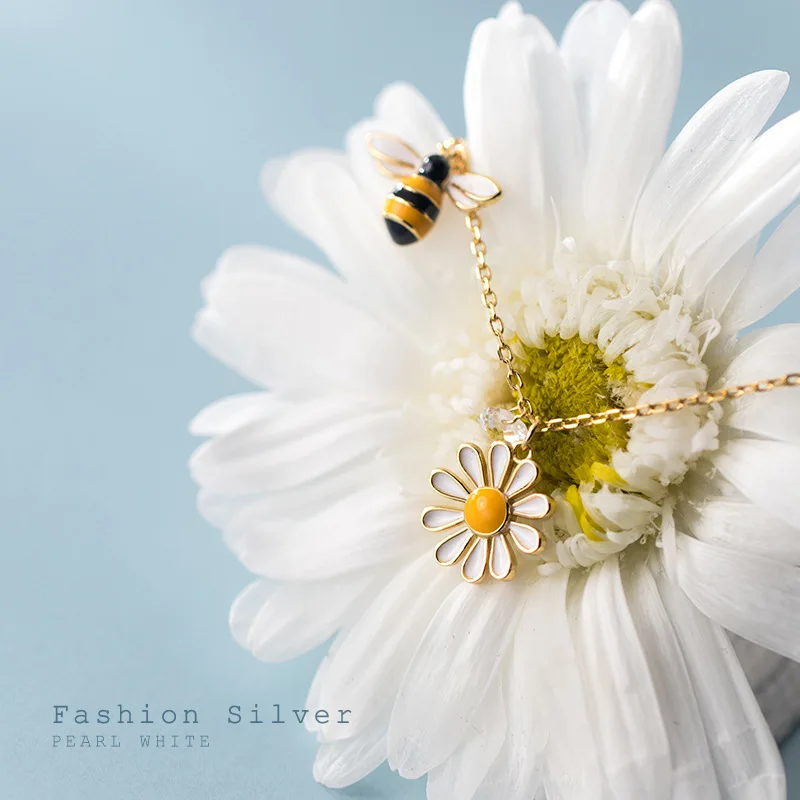 New Arrivals Sterling Silver 925 Bee Charm Necklaces for Women Wedding Jewelry Flower Pendant Long Statement Necklaces Gifts