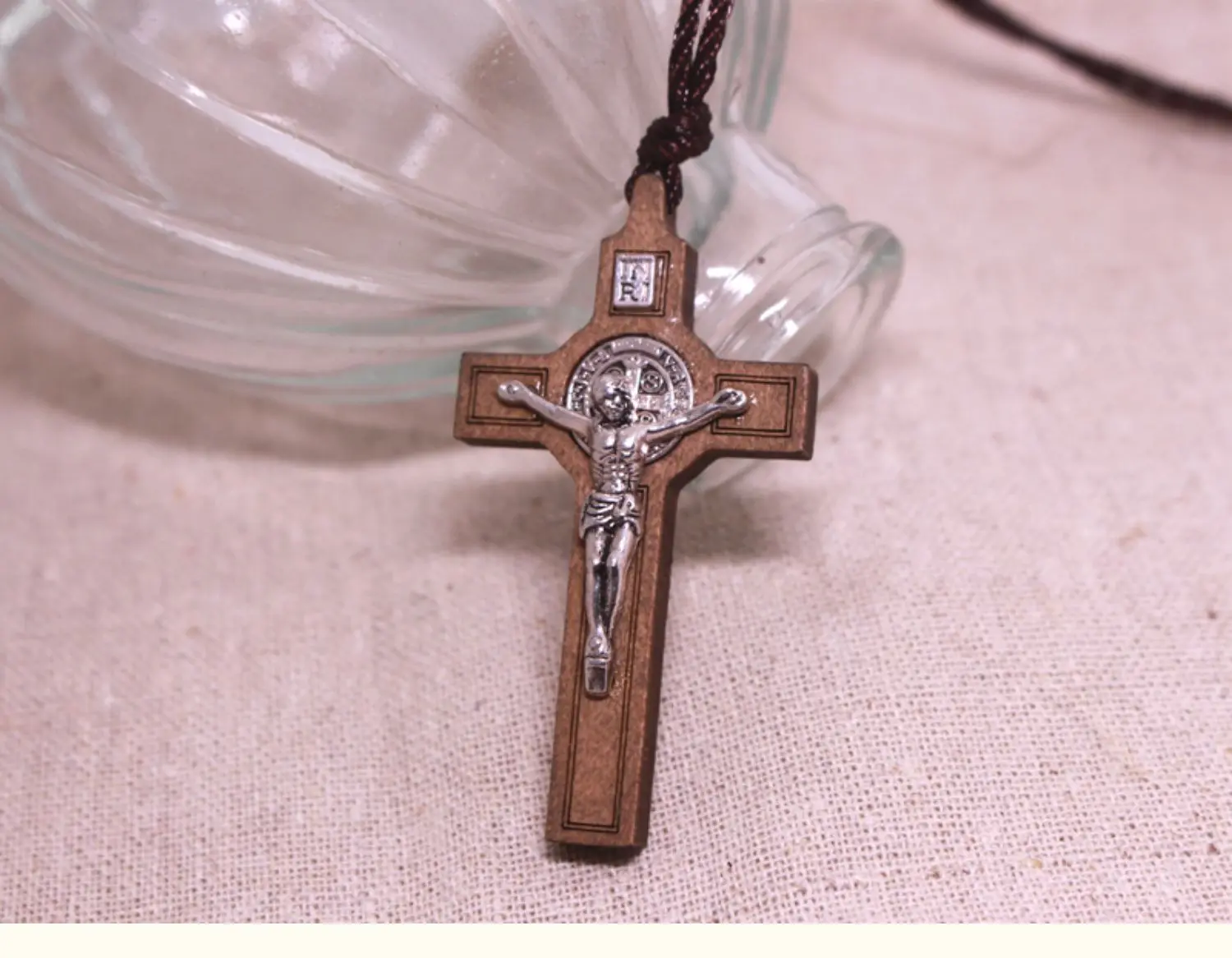 Christian Jesus Holzkreuz katholische Kirche Retro Holz Anhänger Auto Jesus auf Kreuz Rosarios Catolicos Jezus Croix Kruzifix – Detail 10