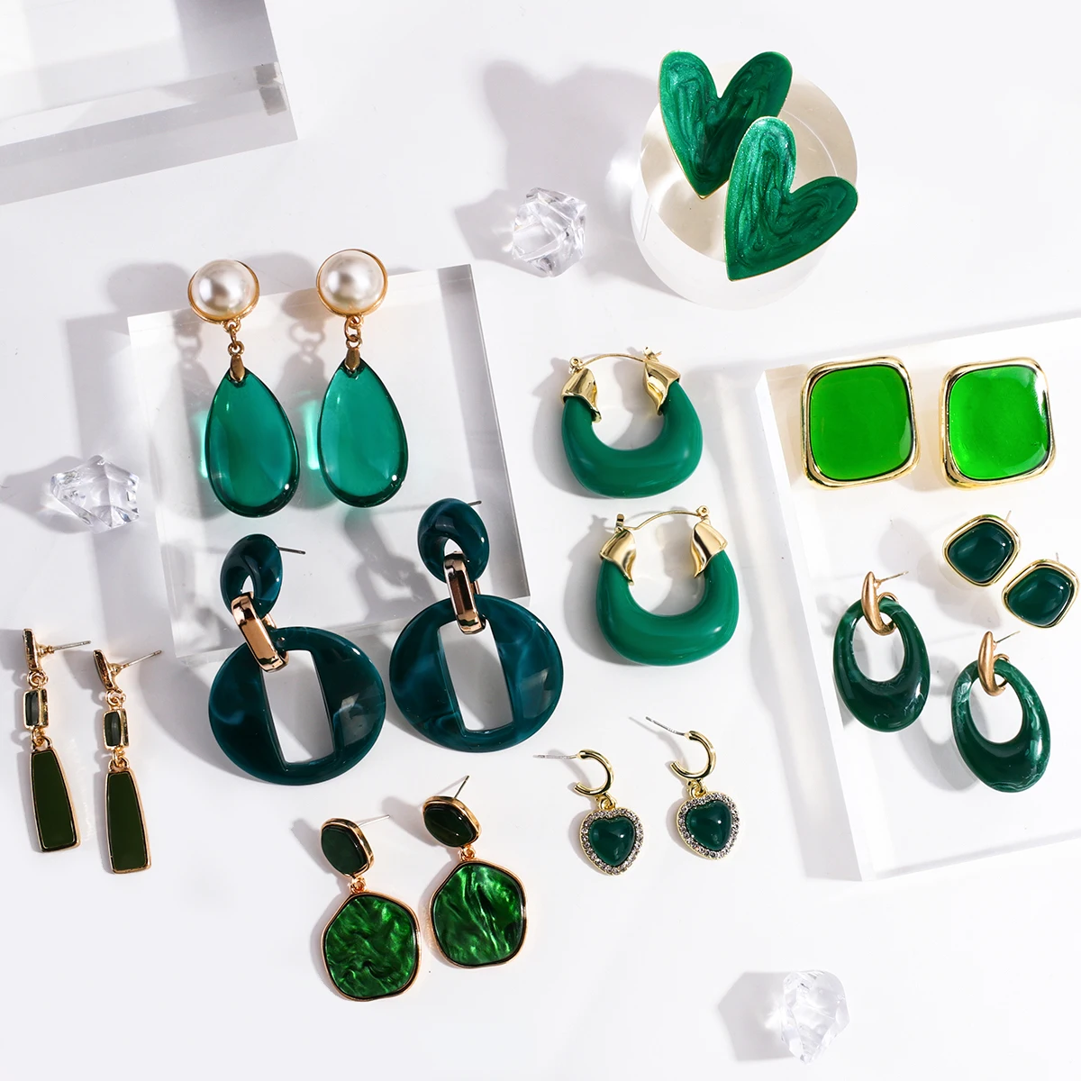 AENSOA New Korean Statement Earrings for Women Green Acrylic Round Square Geometric Dangle Drop Earring Brincos 2021 Fashion
