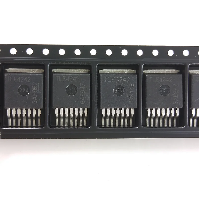 10PCS/lot TLE4242G TLE4242 TO-263