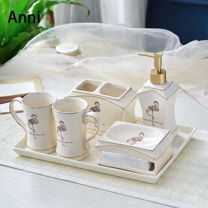 Creativity Flamingo Decorative Ceramic Bathroom Set European Modern Five Piece Set Toiletries Home Restroom Shower Accessories