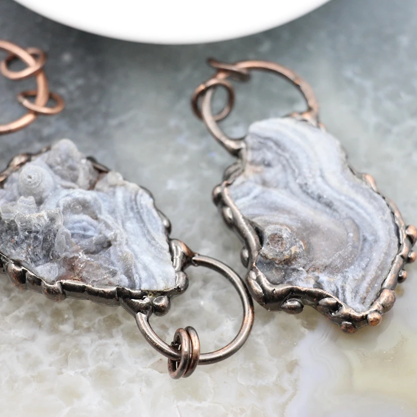 Irregular Natural Rock Agates Slice Antique Brass Style Hoop Pendant,Galaxy Druzy Slab Vintage Necklace Charms Healing Jewelry