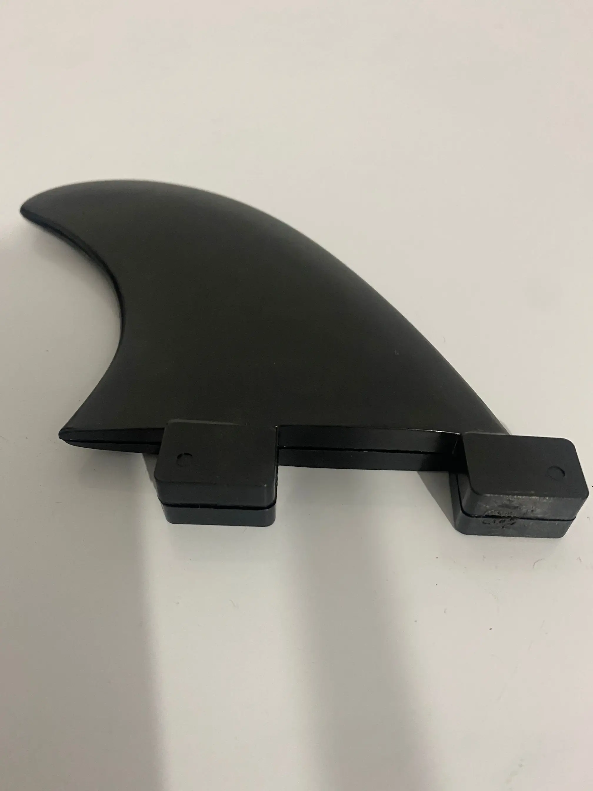 2 Stück GL Surfboard Fins Schwarz/Weiß Nylon Kunststoff Twin Tab Base Side Fin Surf Fins – Detail 5