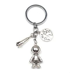 Fashion New Metal Astronaut Keyring Alien Rocket Saturn Spaceman Keychain Couple Boyfriend Jewelry Gift Key Chain Charm Bag Car