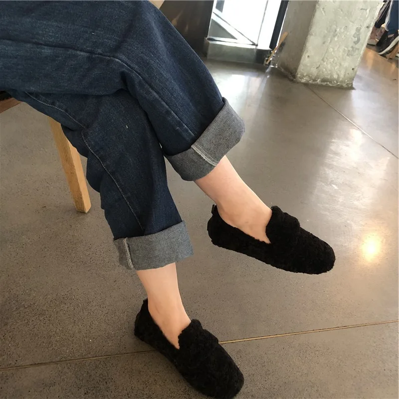 Korean Shoes Casual Female Sneakers Loafers With Fur Shose Women Slip-on Round Toe Autumn Women's Moccasins 2020 New Dress Slip