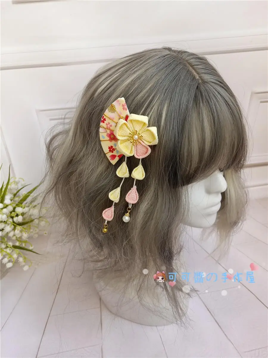 ญี่ปุ่นและCherry BlossomsผมKimonoเสื้อคลุมอาบน้ำกระต่ายBow HairclipสีเหลืองพัดลมLolitaโบราณEDGE CLAMP