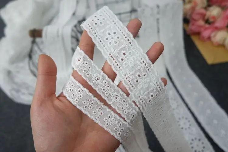 Good Quality Normal White Cotton Embroidered Floral Lace Cloth Ribbon DIY Crafts X927