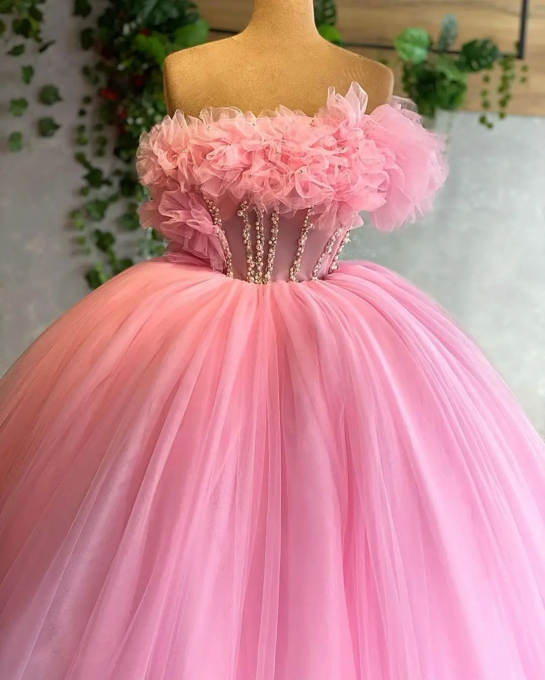 Light Pink Ball Gown Quinceanera Dresses Tiered Ruffles Tulle Women Sweet 16 Formal Party Robe De Soiree Elegant Long Prom Gowns