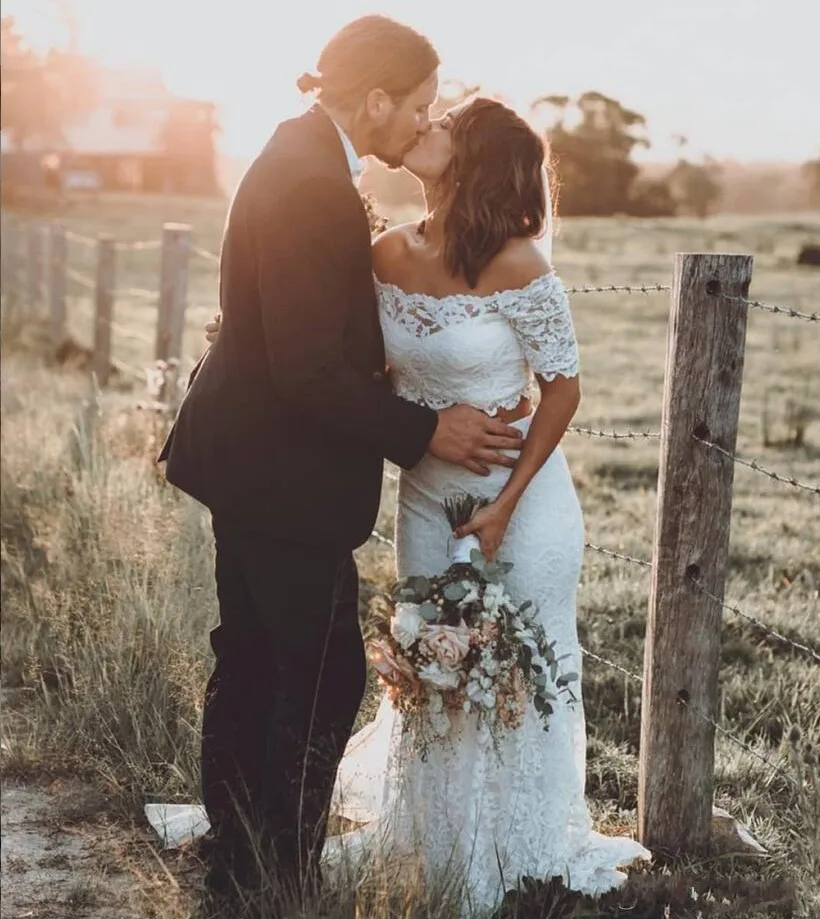 Vestidos De Novia De playa De dos piezas De encaje personalizados, preciosos Vestidos De Novia bohemios De jardín con hombros descubiertos, Vestidos De Novia Country