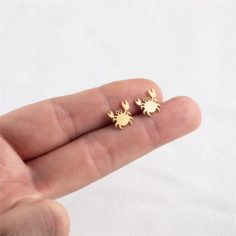 Yungqi New Fashion Punk Crab Earring for Teens Women Men Ear Stud Cool Animal Jewelry Vintage Earings Accessories Metal Brincos