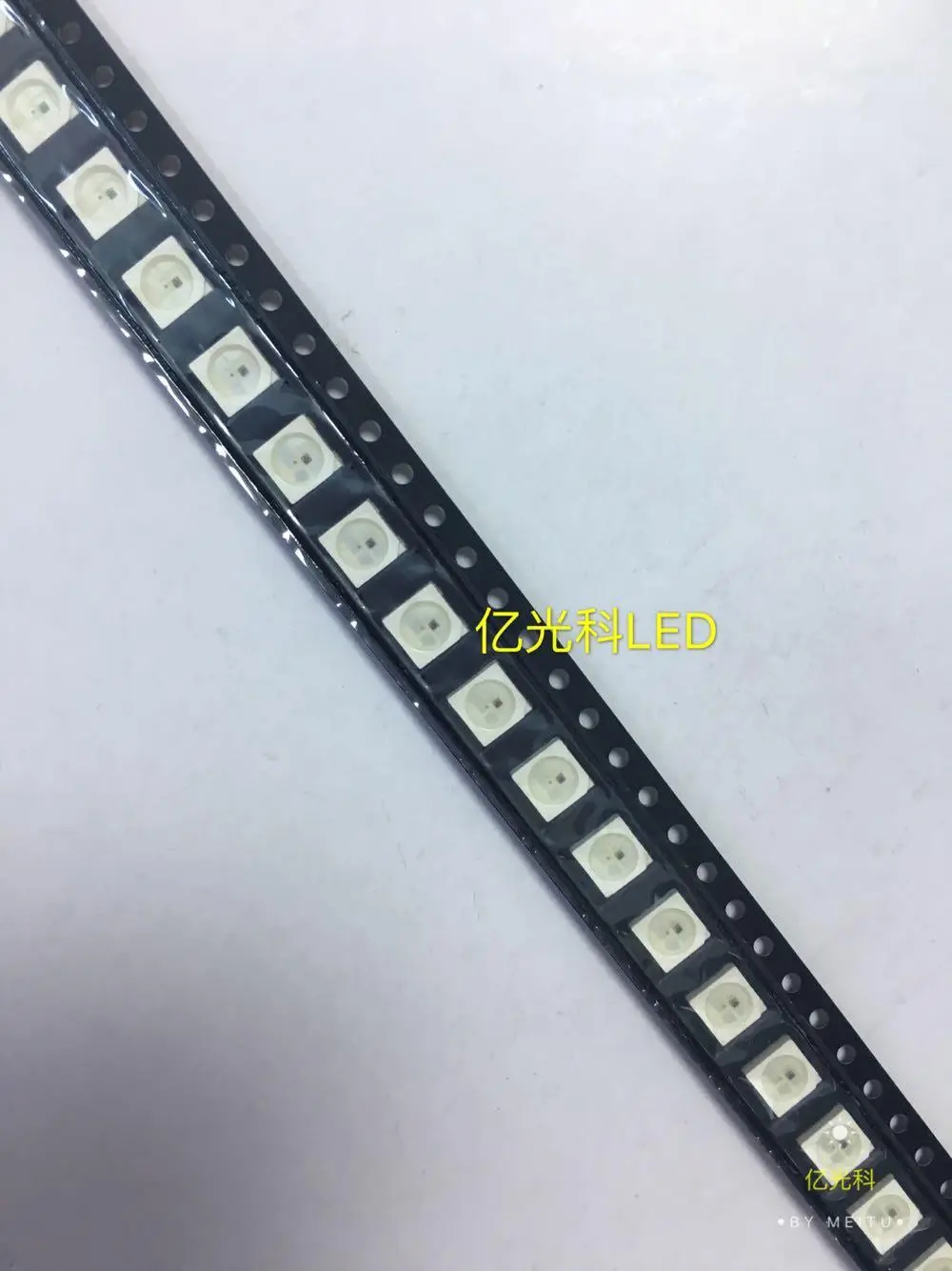 1000Pcs WS2812B WS2812B-V4 IC Bulit in 5050 RGB IC SMD Addressable Digital RGB Full Color LED Chip Pixels Bead DC5V