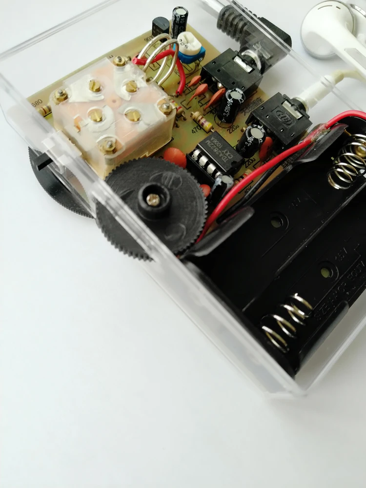FM การบิน2วิทยุชุดอิเล็กทรอนิกส์ชุด Diy Assembly รูปแบบการระเบิด