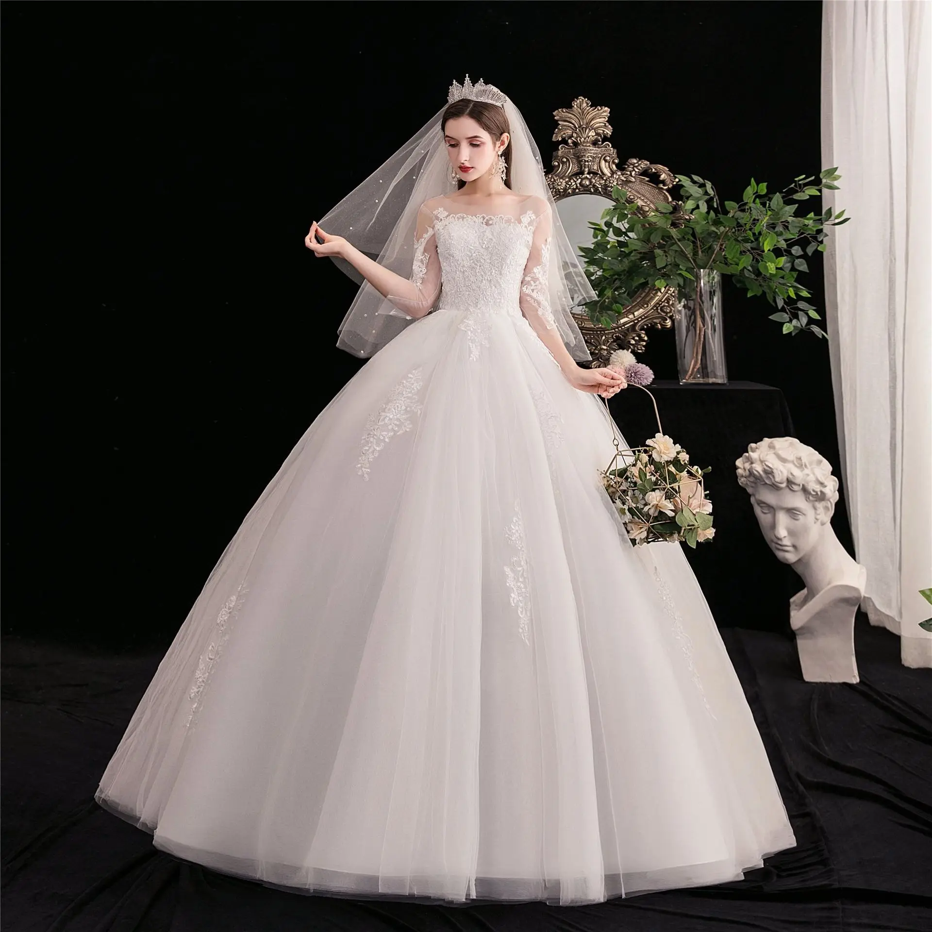 

Ezkuntza New Arrival Sexy Illusion O Neck Three Quarter Wedding Dress Noble Lace Applique Simple Plus Size Princess Ball Gown L