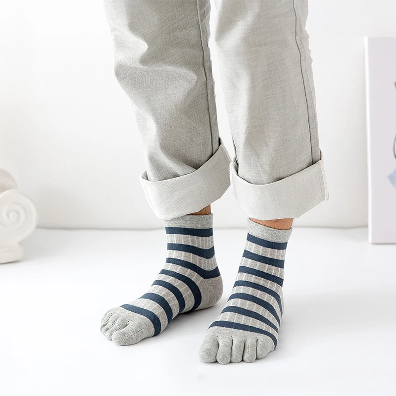 5 Pairs Mans Short Socks With Toes Pure Cotton Striped Business Young Street Fashion Colorful Five Finger Happy Socks Sokken