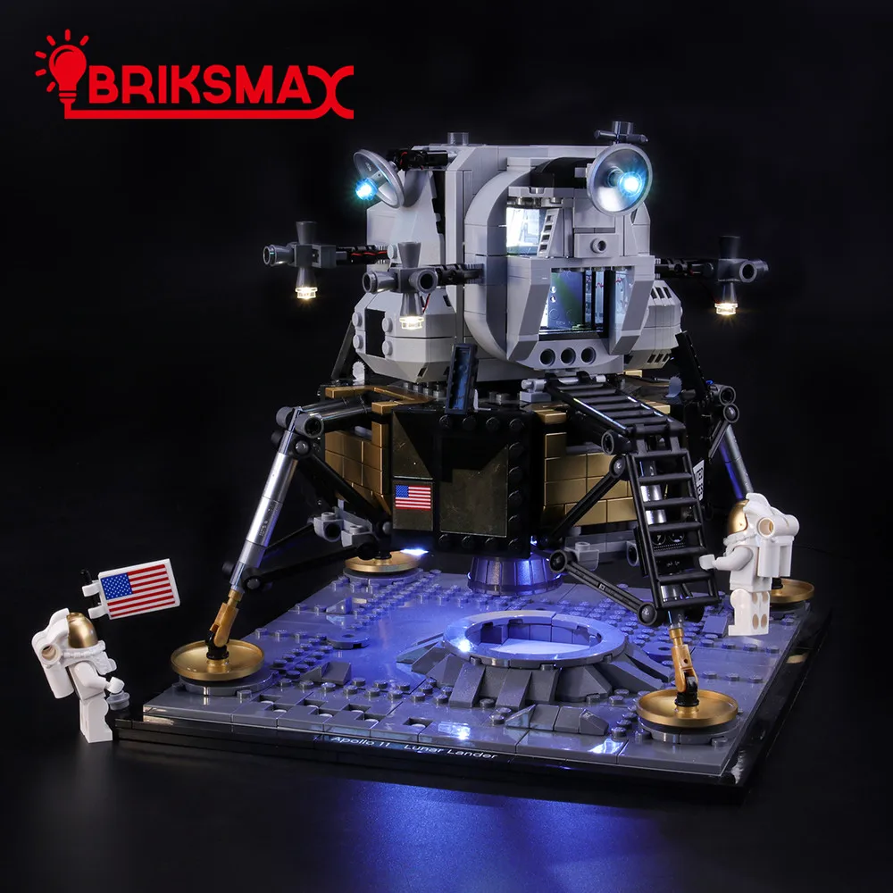 

Комплект светодиодсветильник BriksMax для лунного светильника 10266 Apollo 11 (модель в комплект не входит)