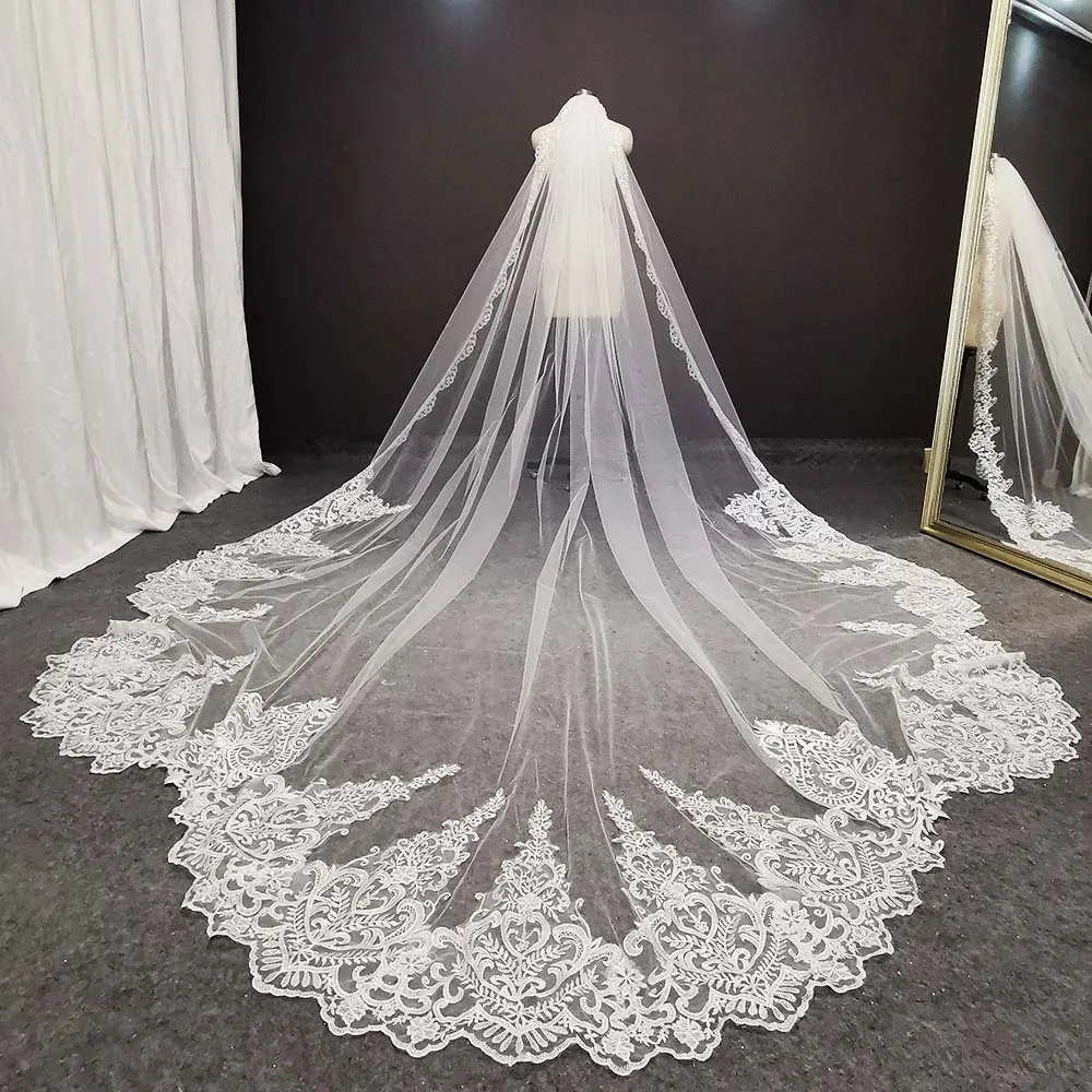 Real Photos Luxury Long Lace Bridal Veil High end Retro Wedding Veil with Comb 3.5 Meters Bride Veil Wedding Accessories