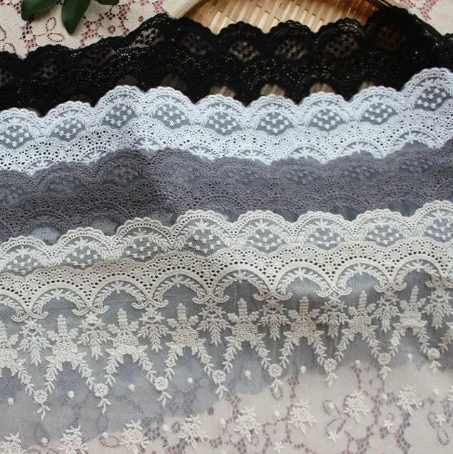 Exquisite Handmade Lace Yarn Lace Trim, Embroidery Garment Accessories, Off White, Black, RS616, 3Yard per Lot