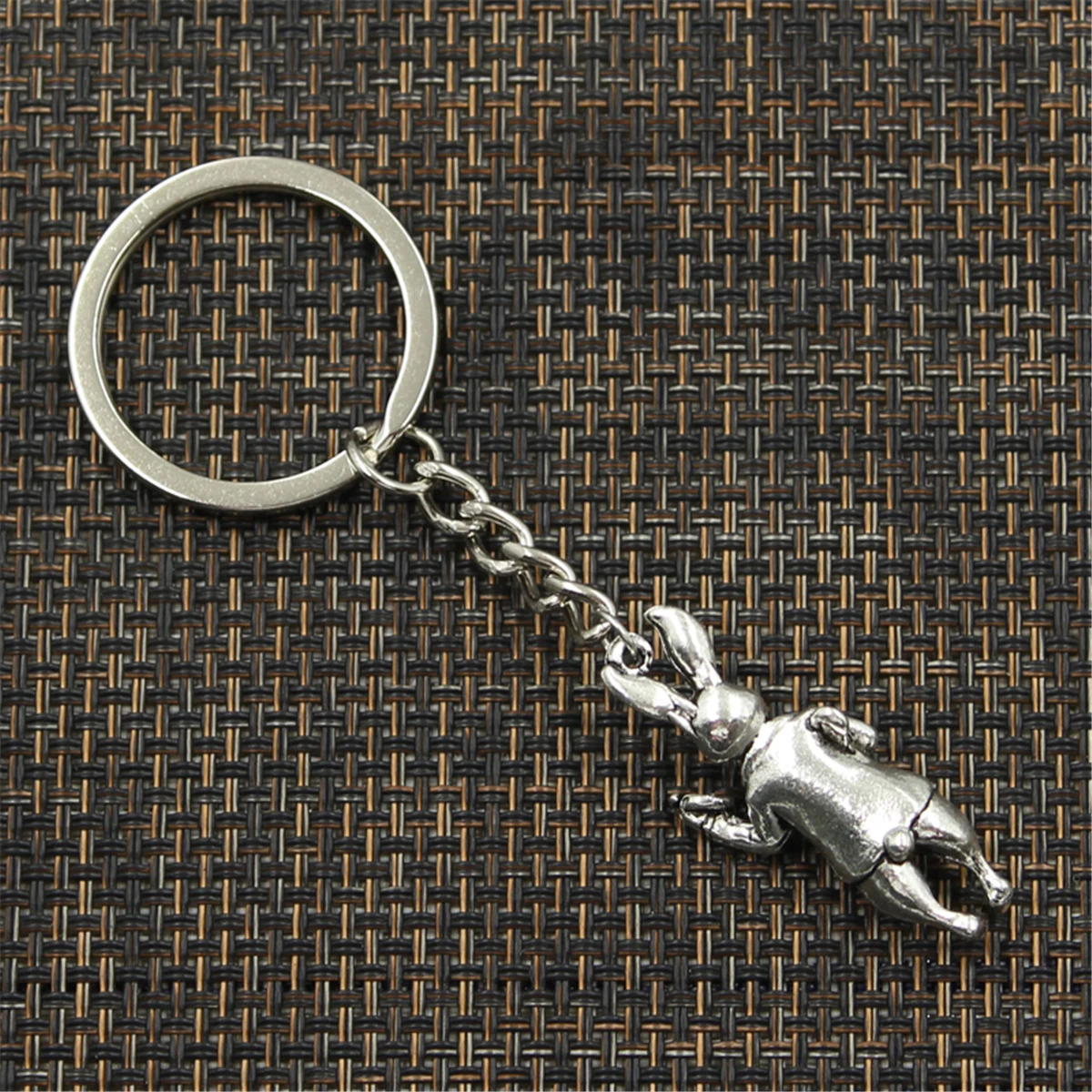 Fashion Keychain 36x15mm 3D Rabbit Silver Color Pendants DIY Men Jewelry Car Key Chain Ring Holder Souvenir For Gift