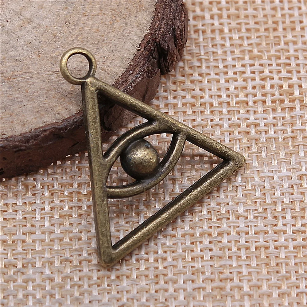 

Бесплатная доставка, 20 шт., 28x26 мм, античные бронзовые треугольные глаза, подвески «сделай сам», Ретро ювелирные изделия, подвески, брелок для волос