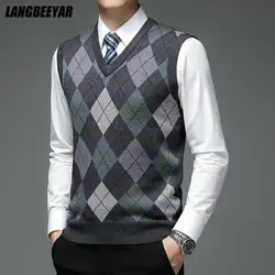 Nowy Autum projektant mody marki Argyle sweter diament sweter V Neck kamizelka z dzianiny mężczyźni 6% wełna bez rękawów Casual Men odzież