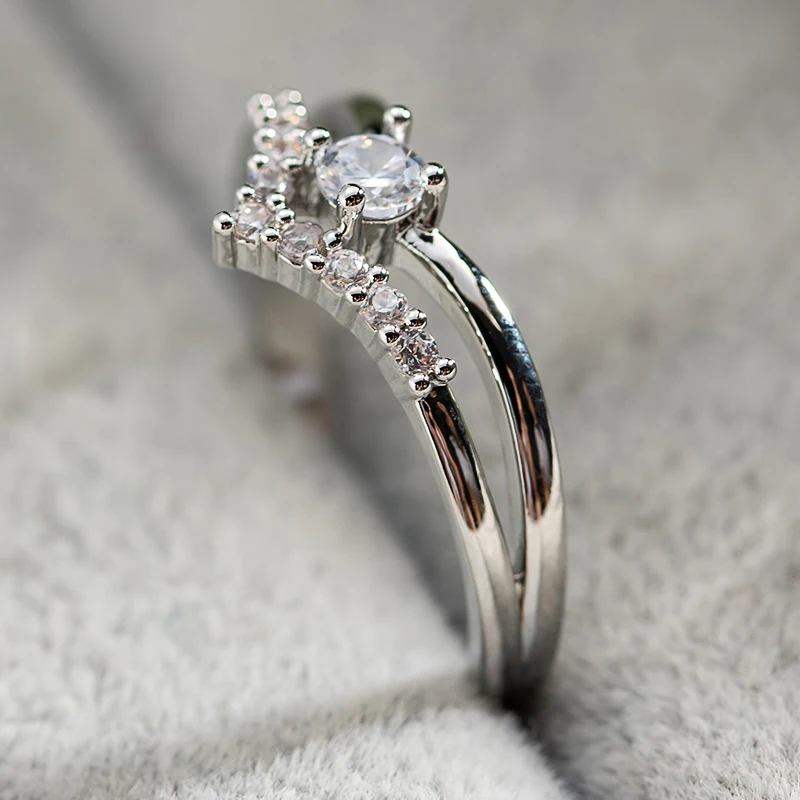 Fashion Crystal Wedding Rings for Women, Silver Color