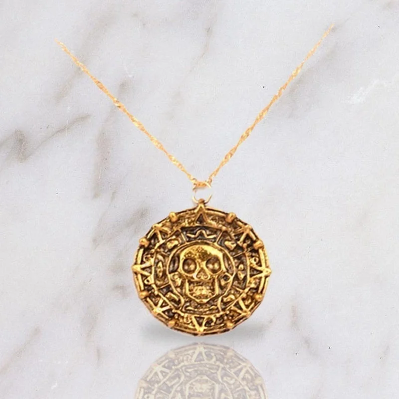 Vintage Pirates of The Caribbean Aztec Skull Necklace Circular Pendant Neck Chain for Men 2021 Jewelry Sets Metal Accessories