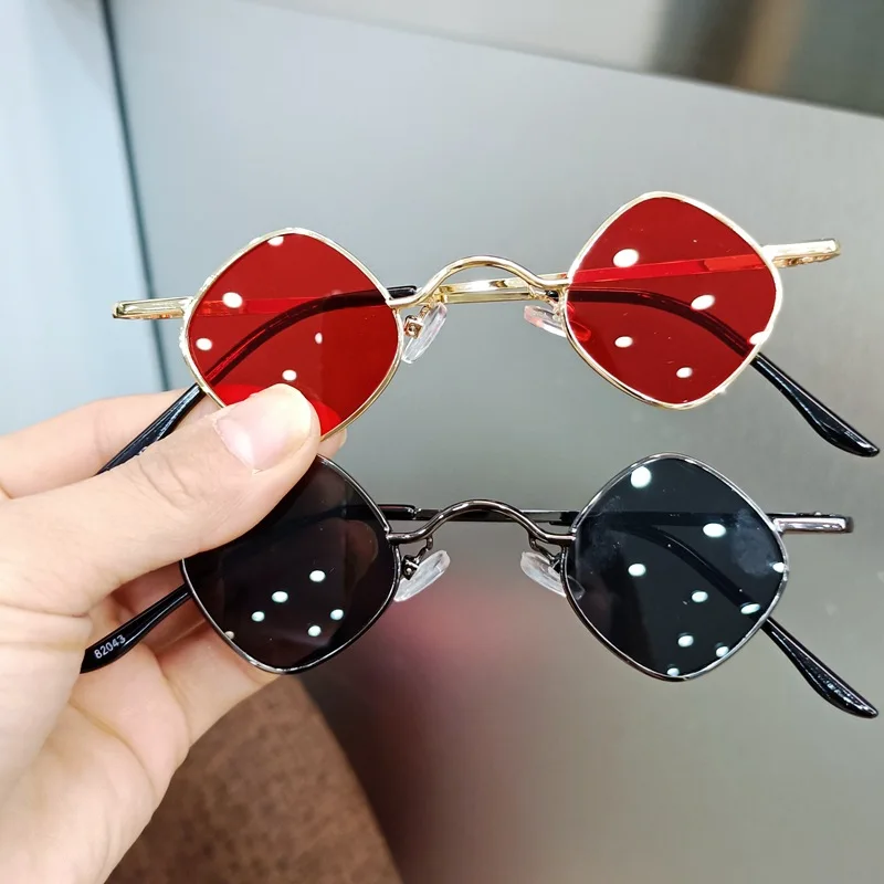 

HKNA 2022 Lovely Retro Sunglasses Children Funny Rhombic Eyewear Girls/Boys Small Glasses Mirror Vintage Gafas De Sol Hombre
