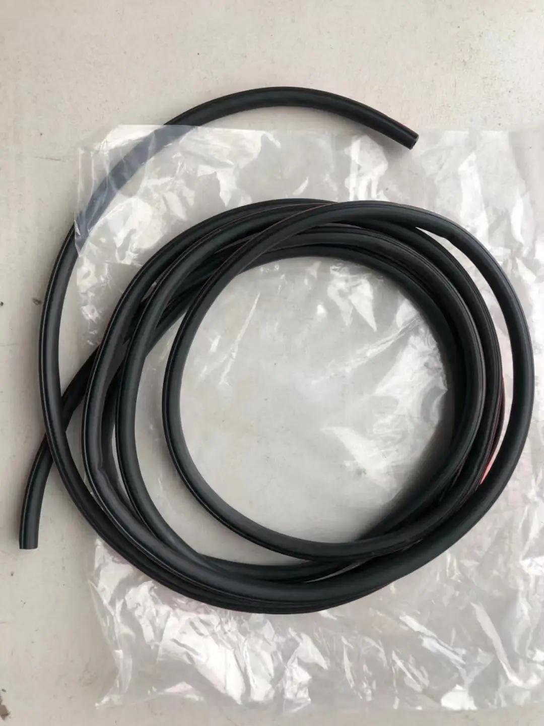 1pcs sunroof window rubber Seal for Chinese Chrysler 300C Auto car motor parts