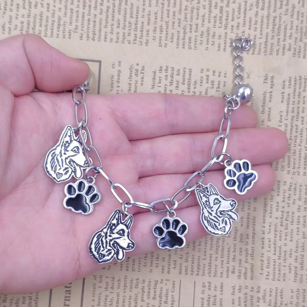 2023 Cute Hot Unique Yorkshire Terrier Husky Pug Chow Chow Dog Animal Stainless Steel Charm Chain Bracelets Men Women SB010