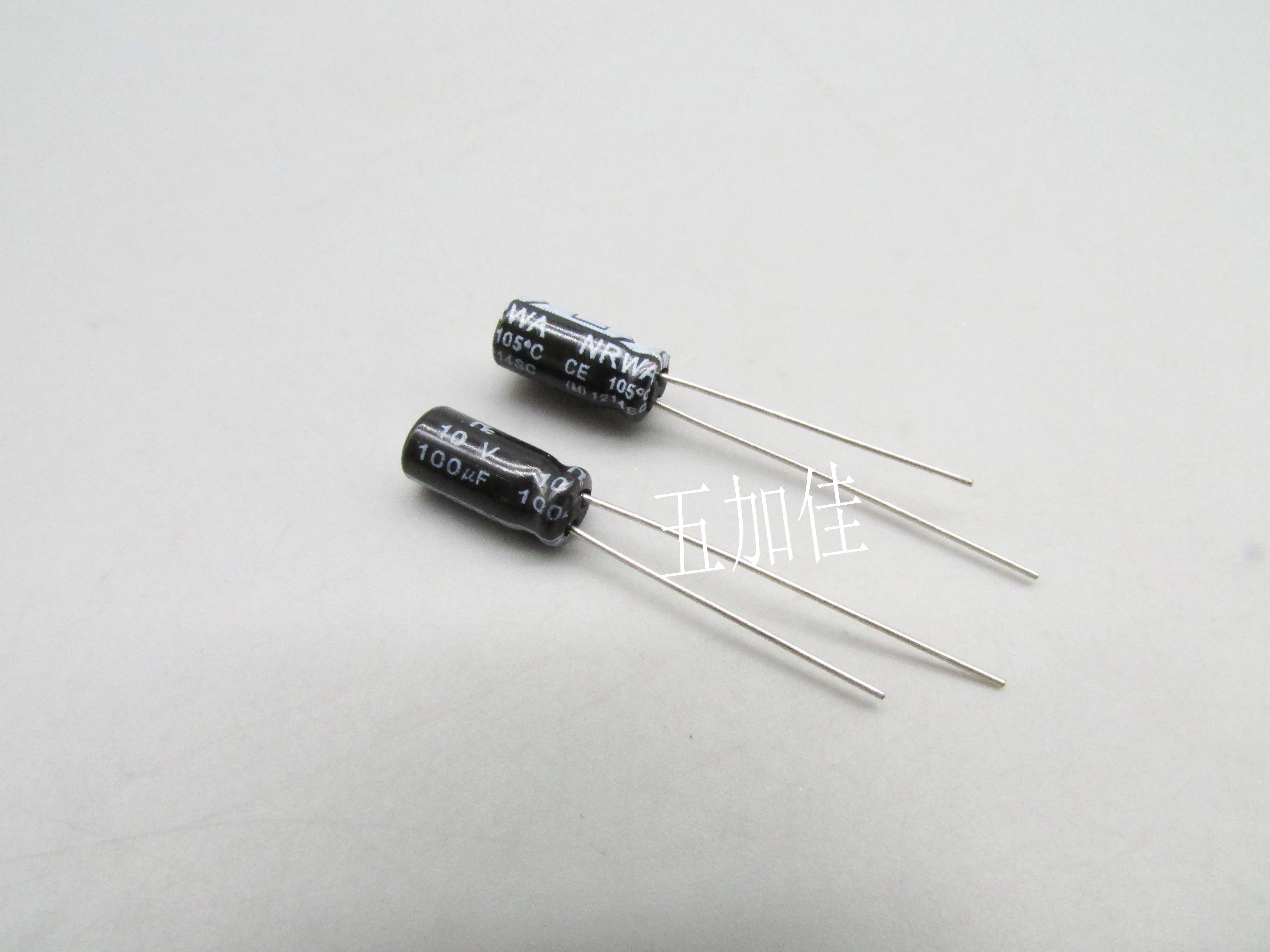 Original New 100% 10V100UF NRWA101M10V5X11F 105 degree high frequency low impedance electrolytic capacitor (Inductor)