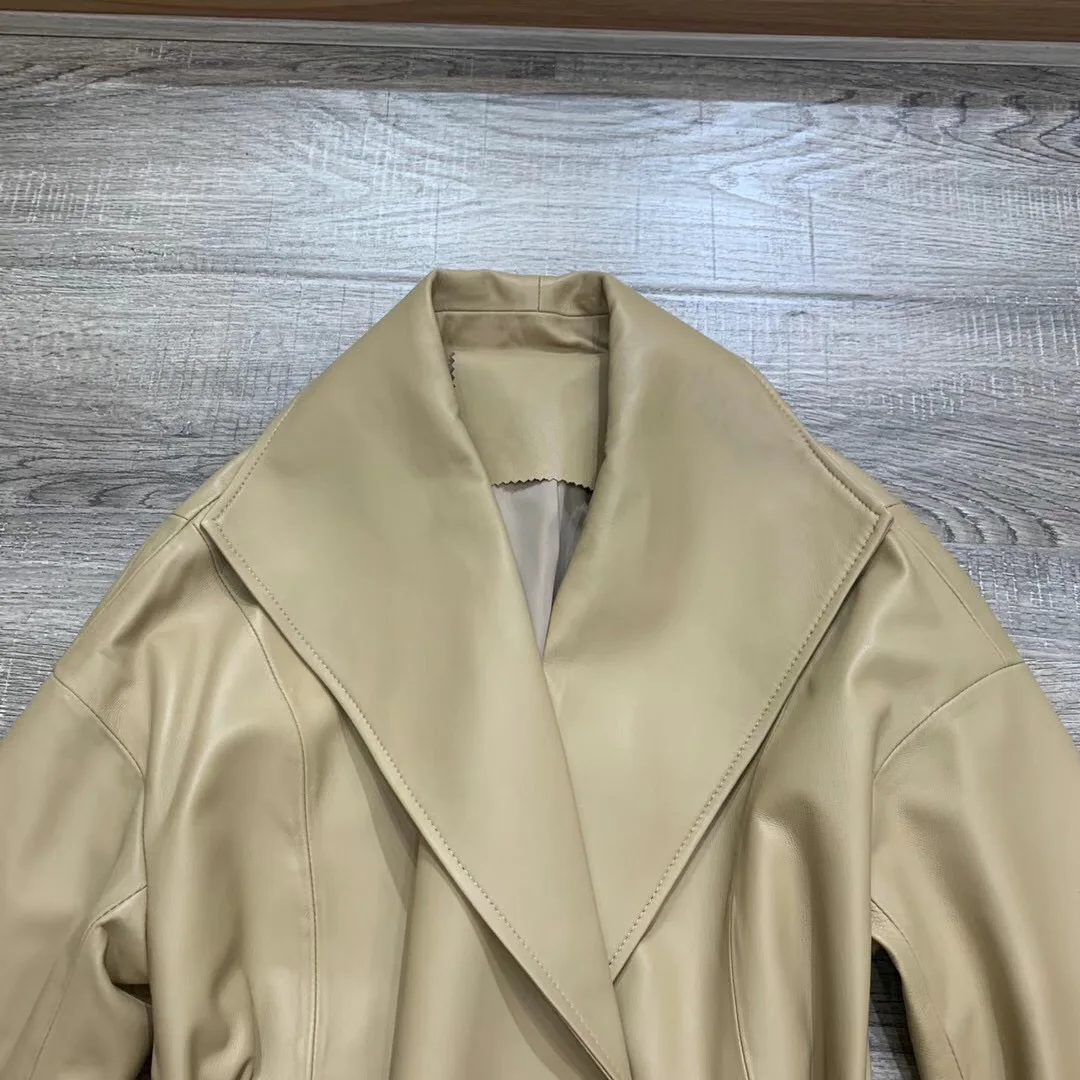 Manteau en cuir doux pour femme, peau de mouton, col triangle, coupe-vent avec ceinture, mince, veste mi-longue, beige, long, progressif