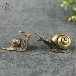 Personality Retro Pure Copper Mini Snail Statue Ornaments Desk Antique Brass Tea Pet Collection Home Decorations for Living Room