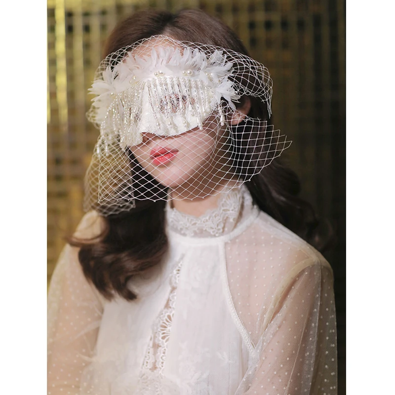 

Wedding Mask White Lace Mask Mesh Pearl Tassel Feather Sexy Jewelry For Woman Elegant Accessories Masquerade Birthday Party