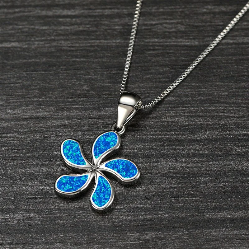 Fashion Girl Pendant Classic Charms Blue Flower Chain Necklace Women Luxury Bridal Wedding Necklace Accessories