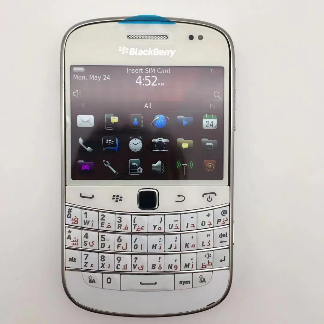 بلاك بيري 9900 مجدد-الأصلي بلاك بيري 9900 الهاتف الخليوي الجيل الثالث 3G QWERTY + شاشة تعمل باللمس 2.8 'واي فاي لتحديد المواقع 5.0MP 8GB ROM بلاك بيري