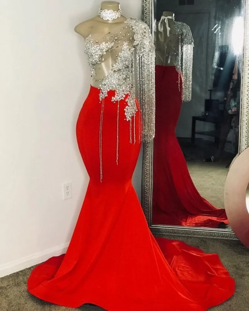 2023 Sexy Red Mermaid Avondjurk Een Schouder Met Crystal Kralen Prom Jurken Lange Mouwen Met Kwastje Robe De soiree