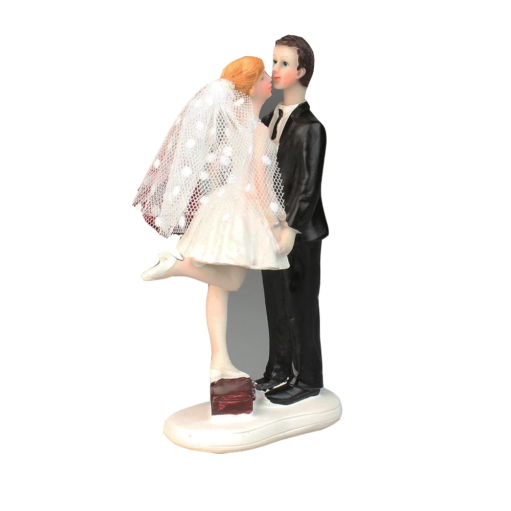 

Wedding cake doll toy Resin Crafts Decoration Cake Decoration wedding Valentine's Day gift standing kiss each other 1 order