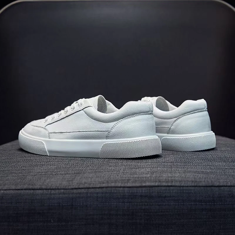 Leather Lady White Leisure Lady Vulcanized Sports Shoes Designer Leather Running Spring and Autumn Thick Soled Shoes Flat Shoes