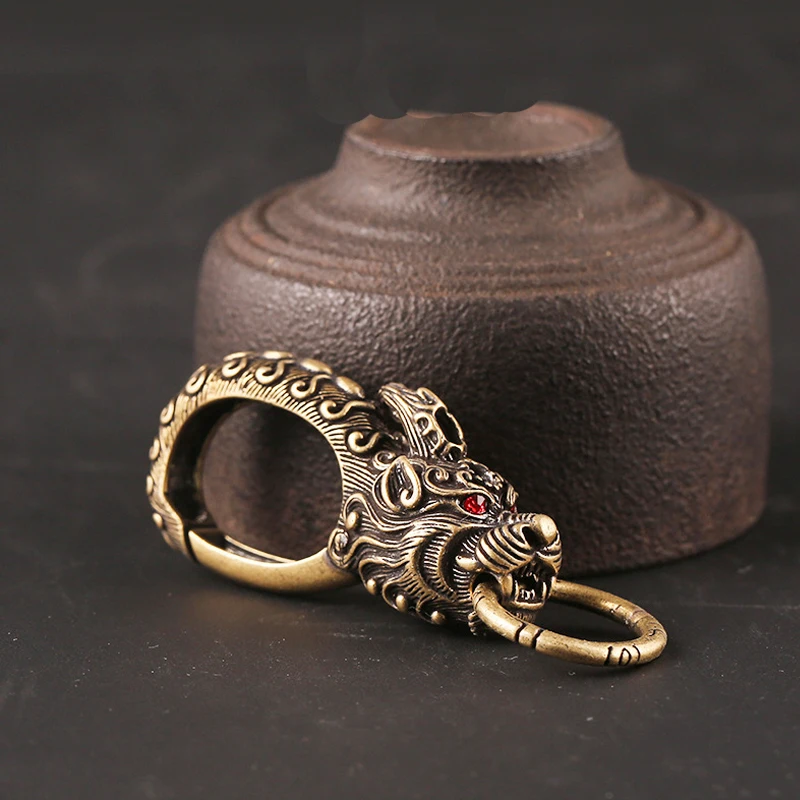 Pure Brass Red Eyes Dragon Head Keyrings Zodiac Dragon Keychain Men Waist Buckle Car Key Chain Pendant Charms Vintage Jewelry