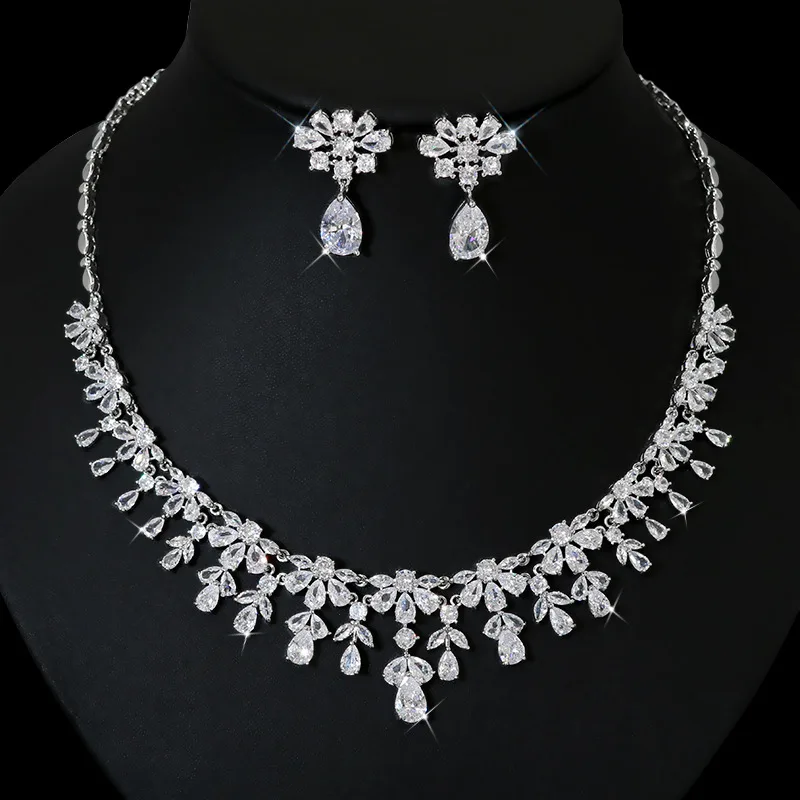 CC Wedding Accessories for Women Necklace Earrings Sets Engagement Jewellery Bridal Birthday Party Choker Necklaces 2PCS Gift