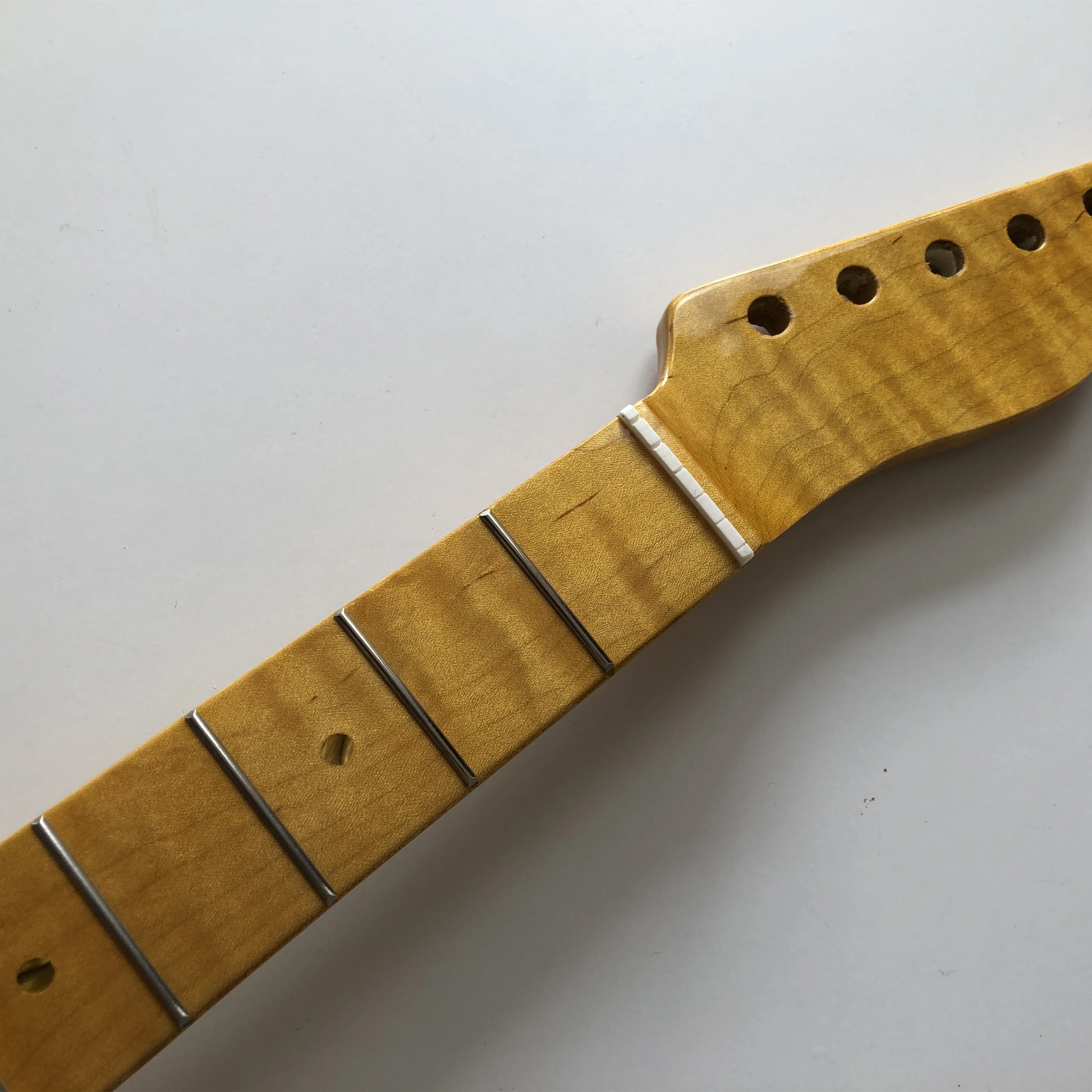 Tiger Flame Maple Electric Guitar Neck 21 Fret 25.5 in Abalone Dots Inlay DIY Electric Guitar parts